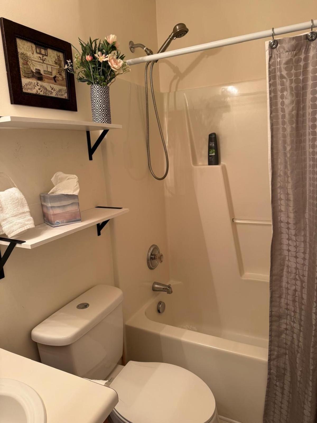 Private Bed And Bath In Charlotte 아파트 외부 사진